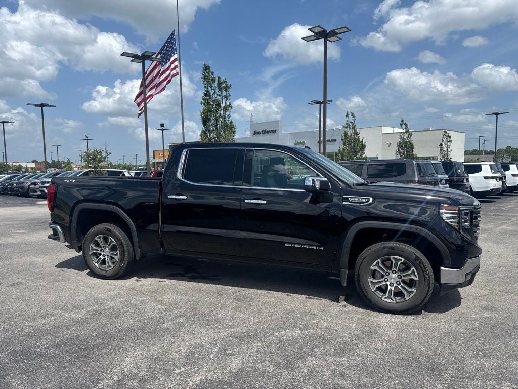 2026 GMC Sierra 1500 Crew Cab, Short Bed, SLT, 4WD