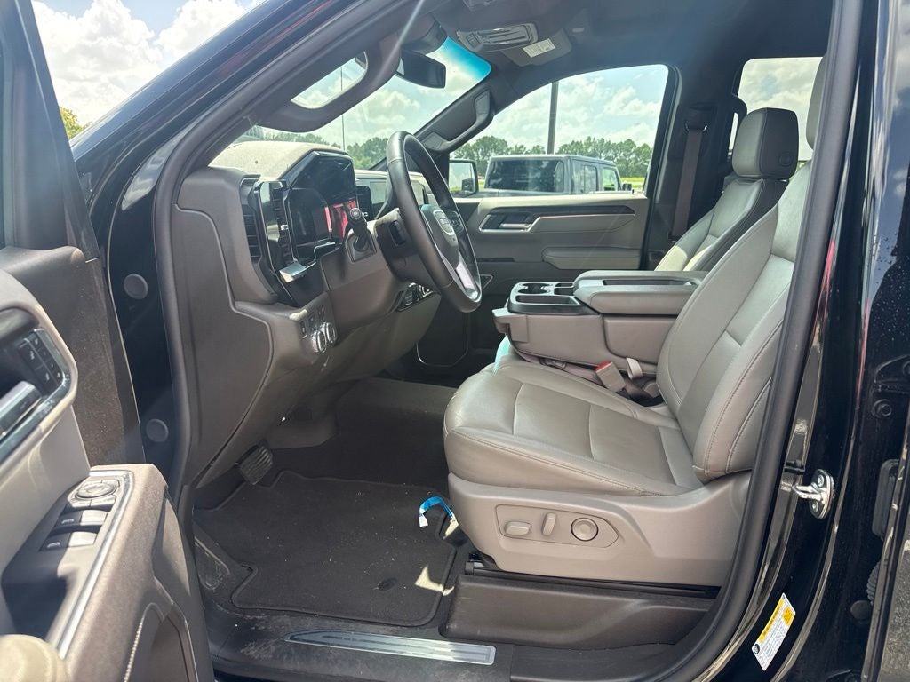 2026 GMC Sierra 1500 Crew Cab, Short Bed, SLT, 4WD
