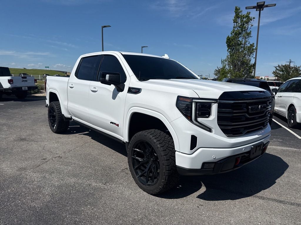 2025 GMC Sierra 1500 4WD Crew Cab Short Box AT4