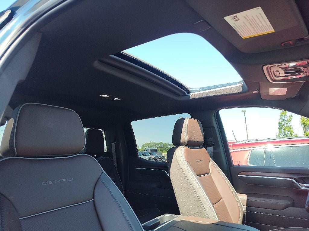 2025 GMC Sierra 1500 4WD Crew Cab Short Box Denali