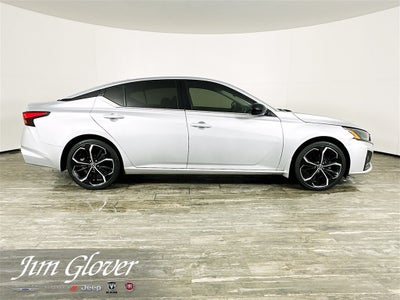2023 Nissan Altima SR FWD