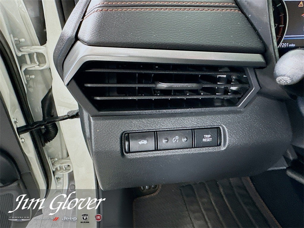 2021 Nissan Altima SR FWD