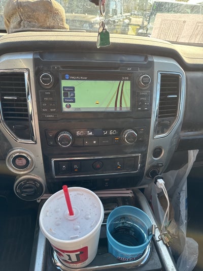 2017 Nissan Titan SV