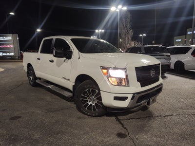 2021 Nissan Titan Crew Cab SV 4x4