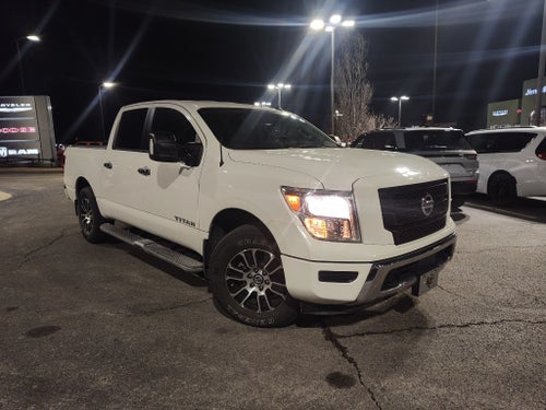 2021 Nissan Titan Crew Cab SV 4x4