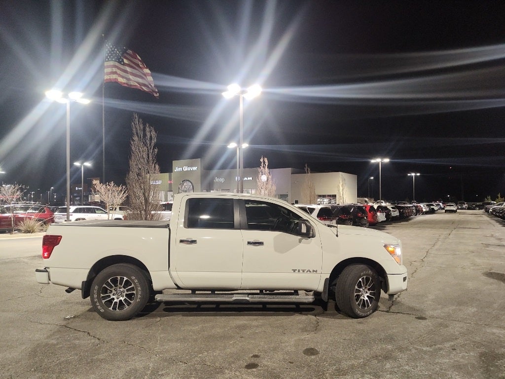 2021 Nissan Titan Crew Cab SV 4x4