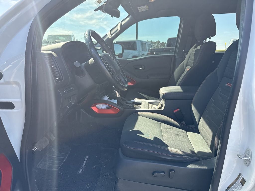 2022 Nissan Frontier Crew Cab PRO-X 4x2