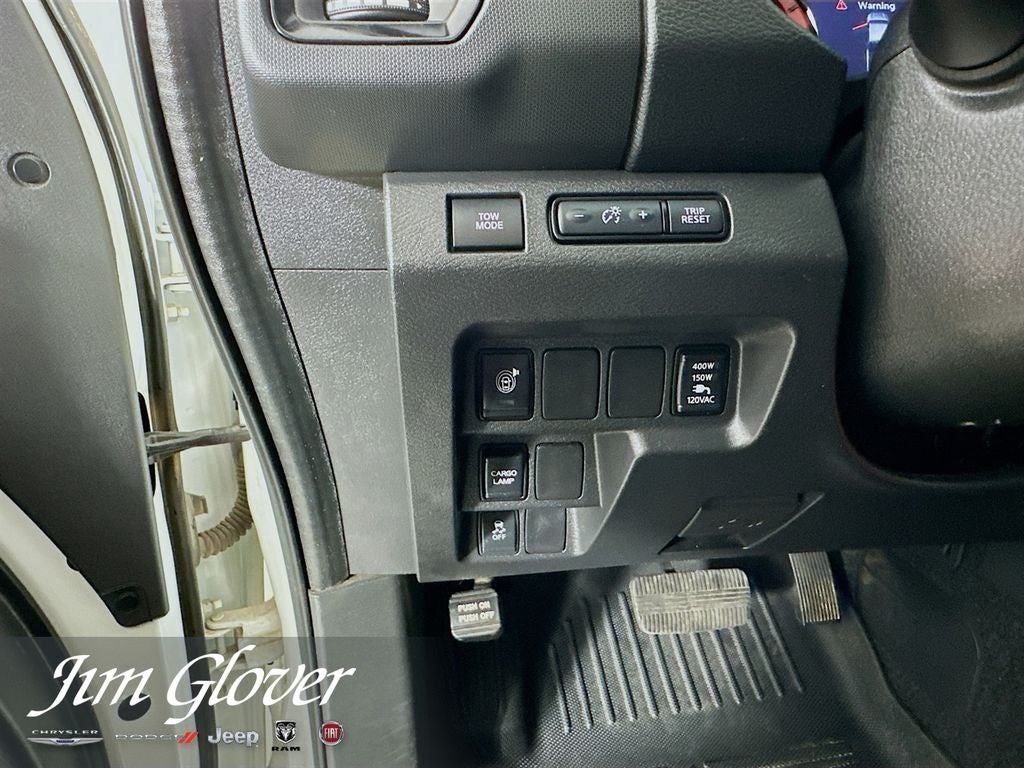 2022 Nissan Frontier Crew Cab PRO-X 4x2