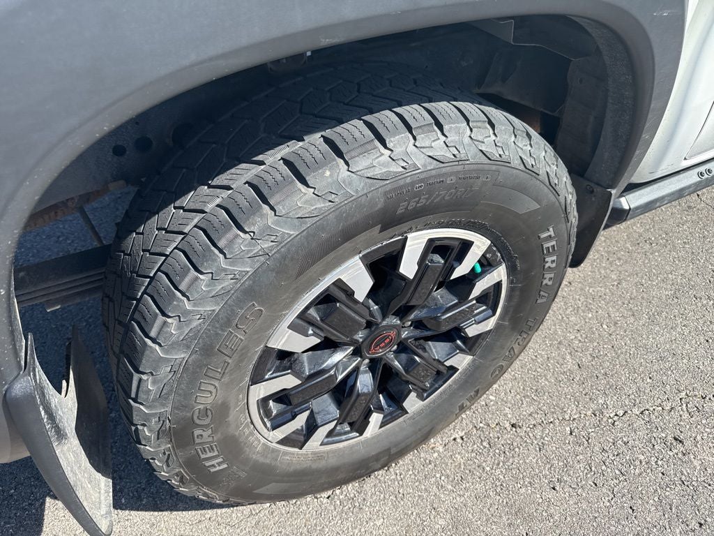 2022 Nissan Frontier Crew Cab PRO-X 4x2