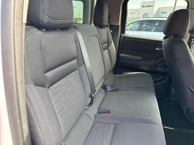 2023 Nissan Frontier Crew Cab SV 4x4