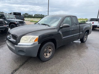 2007 Mitsubishi Raider LS