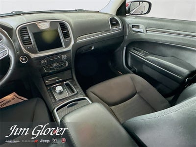 2020 Chrysler 300 Touring