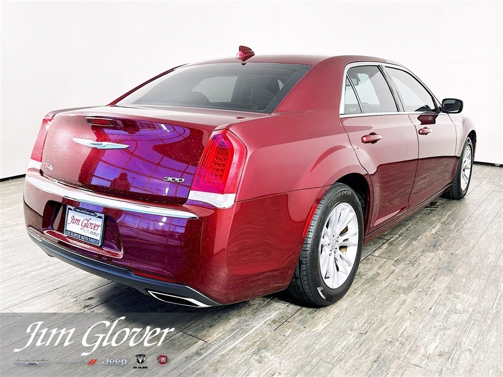 2020 Chrysler 300 Touring