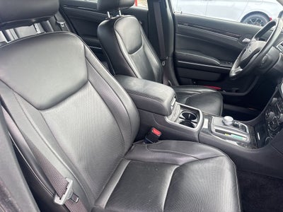 2021 Chrysler 300 Touring L