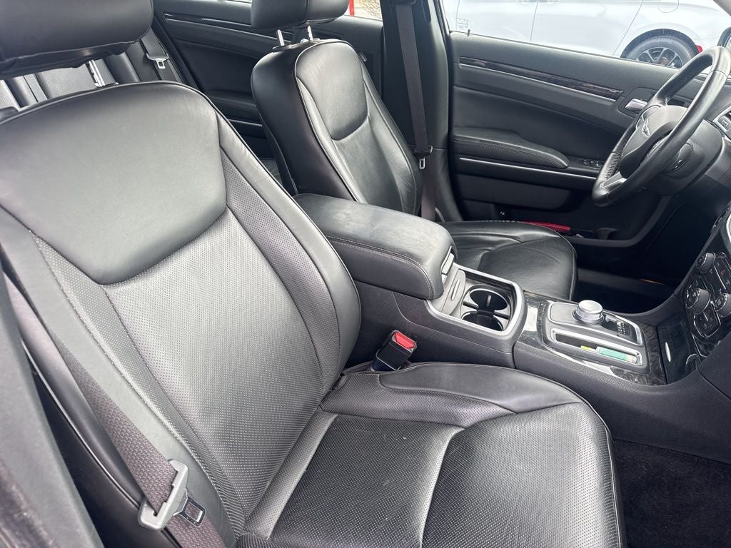 2021 Chrysler 300 Touring L