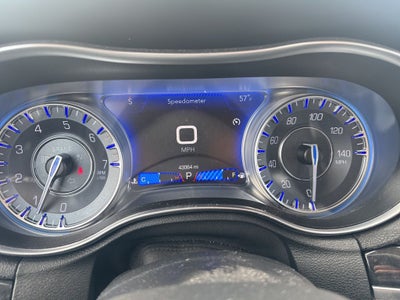 2021 Chrysler 300 Touring L