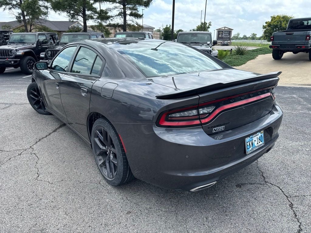 2020 Dodge Charger SXT RWD