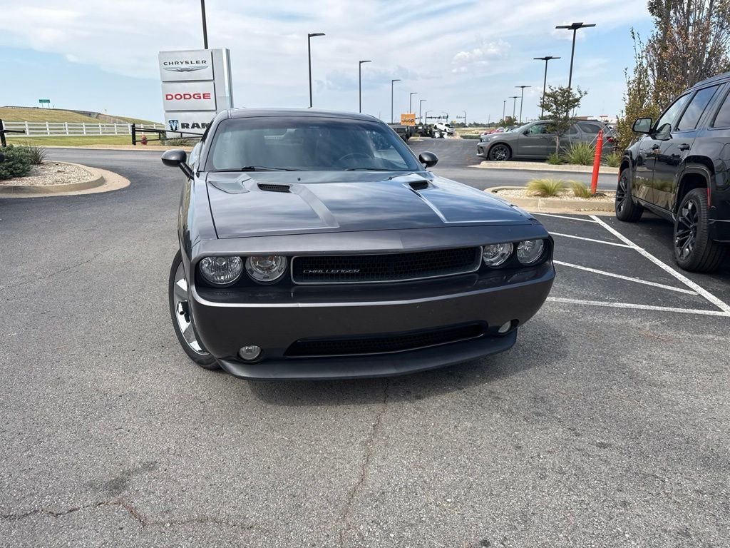 2013 Dodge Challenger SXT Plus