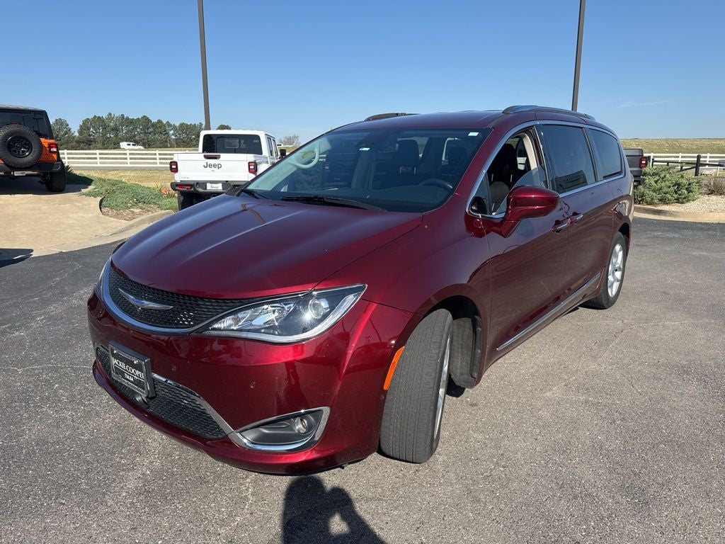 2020 Chrysler Pacifica Touring L