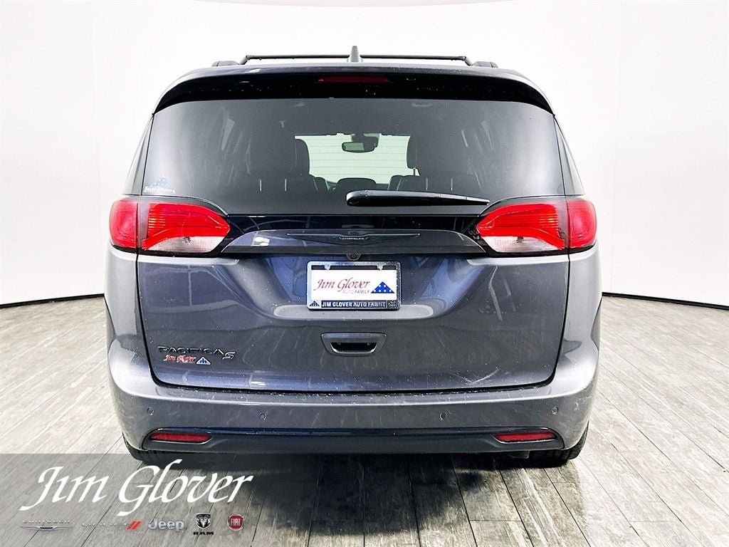 2020 Chrysler Pacifica Touring L Plus