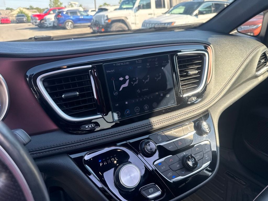 2020 Chrysler Pacifica 35th Anniversary Limited