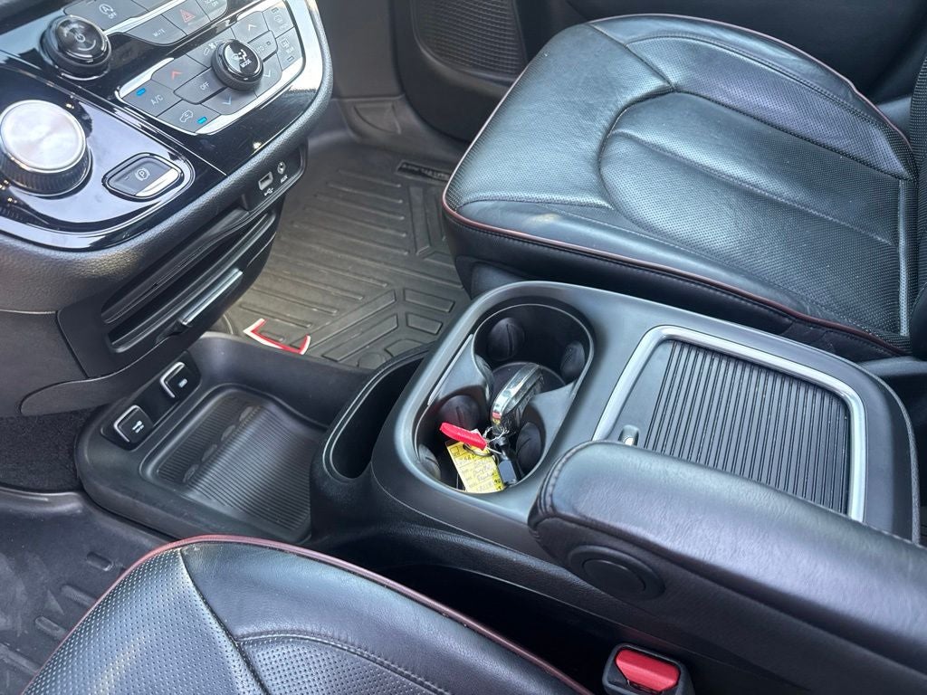 2020 Chrysler Pacifica 35th Anniversary Limited