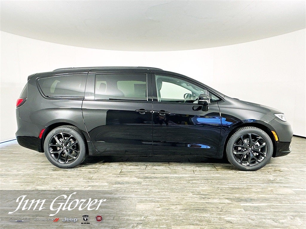 2026 Chrysler Pacifica PACIFICA LIMITED