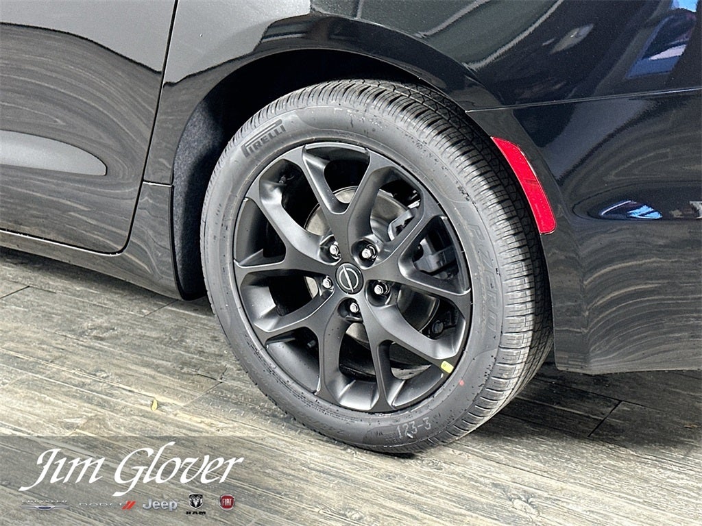 2026 Chrysler Pacifica PACIFICA LIMITED