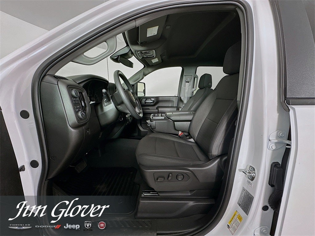 2025 Chevrolet Silverado 2500HD 4WD Crew Cab Standard Bed Custom