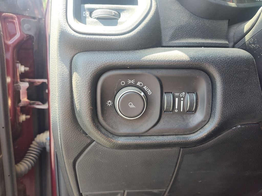 2020 RAM 3500 Tradesman Regular Cab 4x4 8' Box
