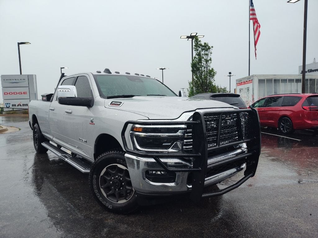 2026 RAM 3500 Laramie Crew Cab 4x4 8' Box