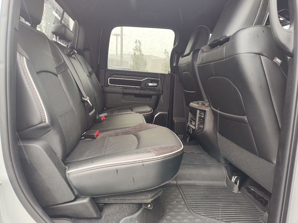 2026 RAM 3500 Laramie Crew Cab 4x4 8' Box