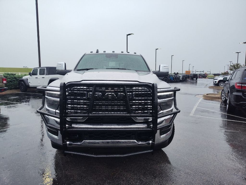 2026 RAM 3500 Laramie Crew Cab 4x4 8' Box