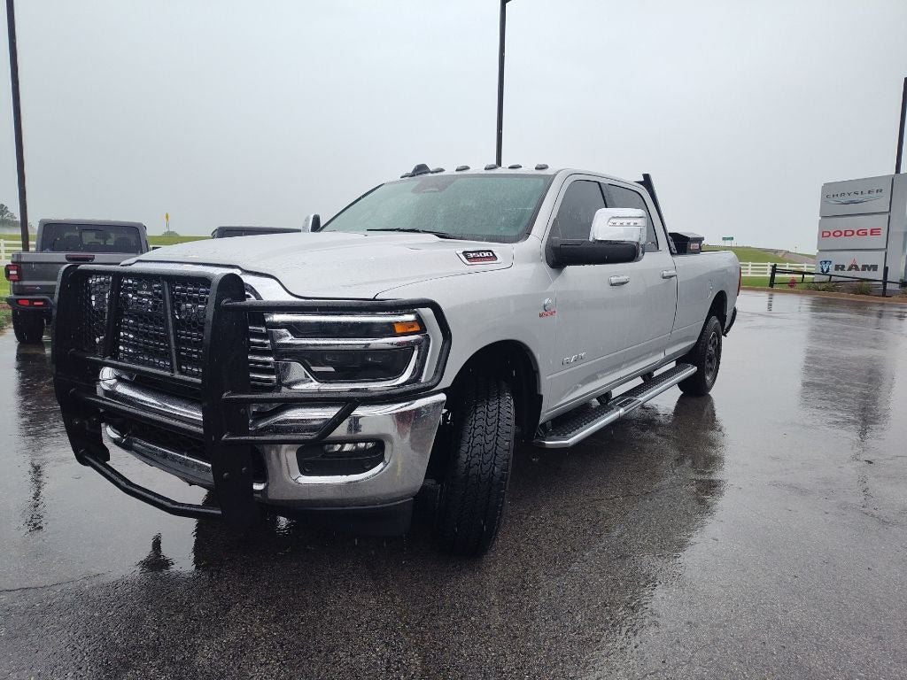 2026 RAM 3500 Laramie Crew Cab 4x4 8' Box