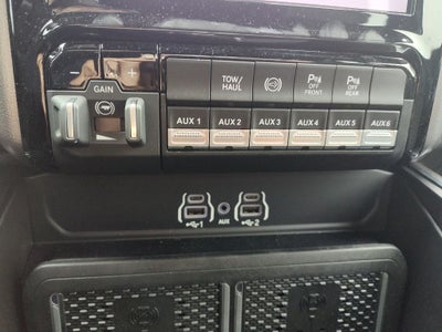 2026 RAM 3500 Laramie Crew Cab 4x4 8' Box