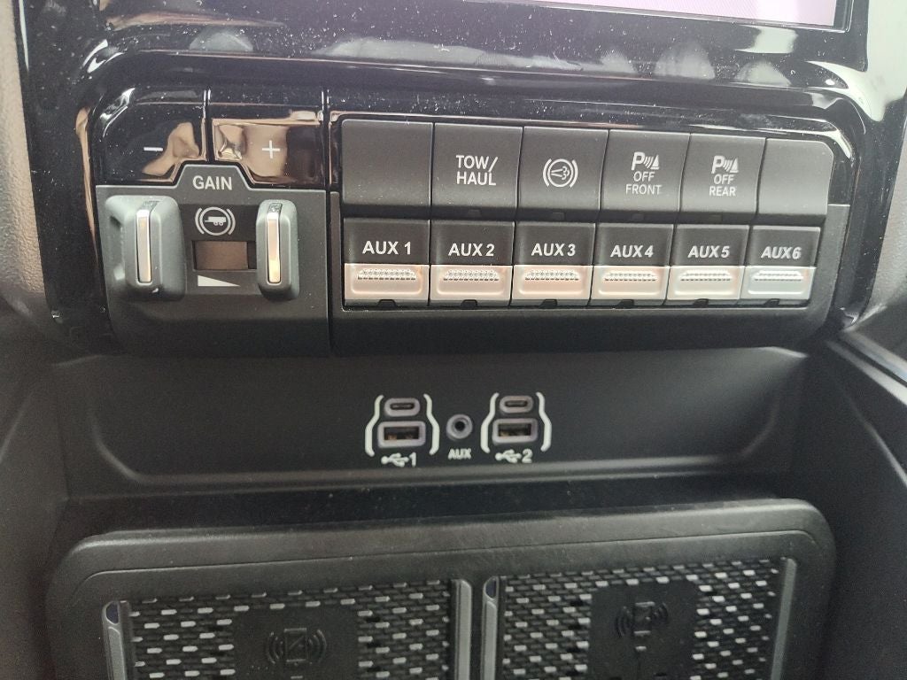 2026 RAM 3500 Laramie Crew Cab 4x4 8' Box