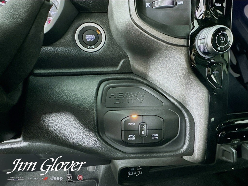 2026 RAM 2500 RAM 2500 TRADESMAN CREW CAB 4X4 6'4' BOX