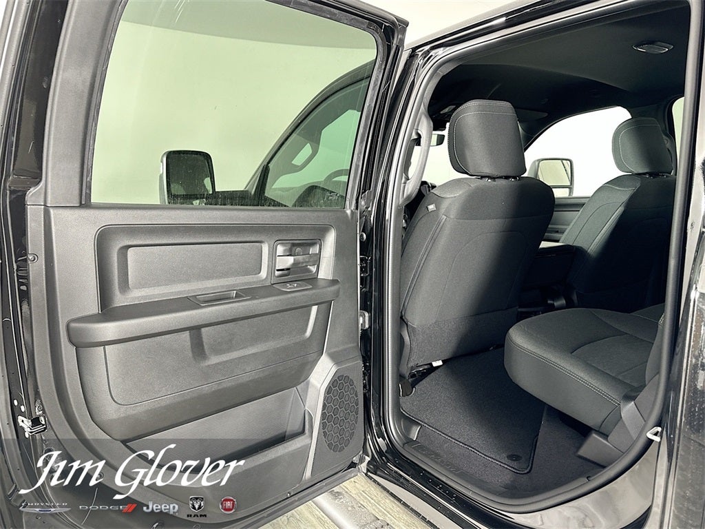 2026 RAM 2500 RAM 2500 TRADESMAN CREW CAB 4X4 6'4' BOX