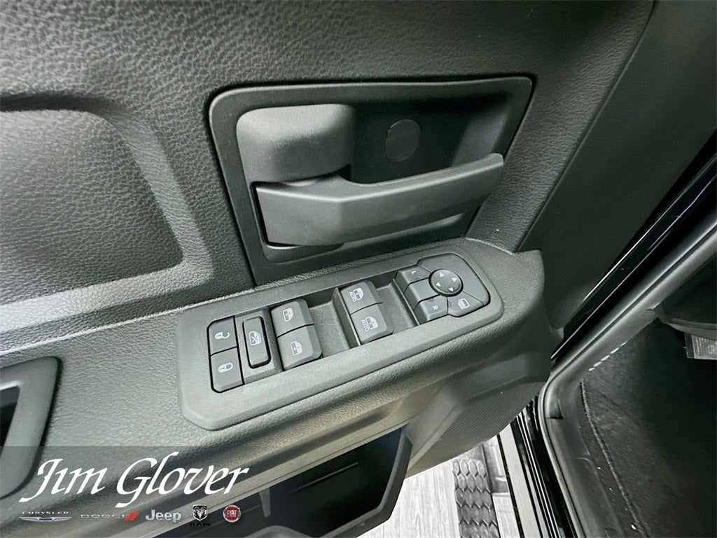 2026 RAM 2500 RAM 2500 TRADESMAN CREW CAB 4X4 6'4' BOX