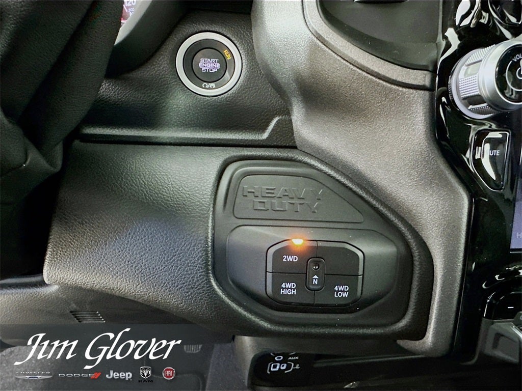 2026 RAM 2500 RAM 2500 TRADESMAN CREW CAB 4X4 6'4' BOX