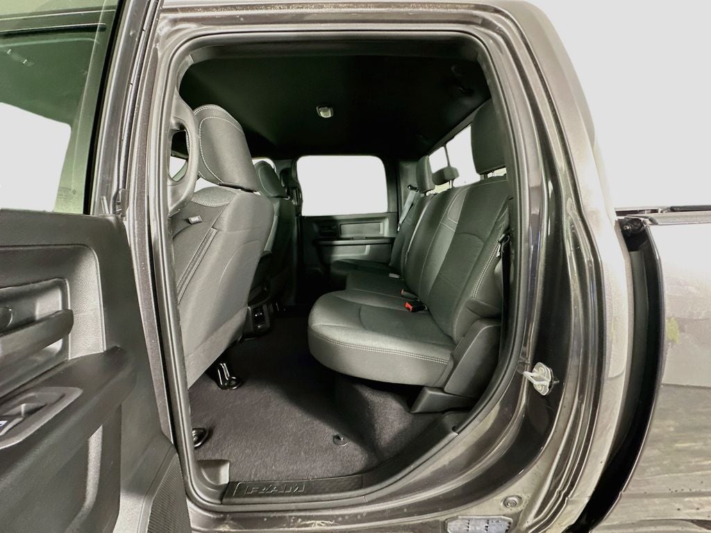 2025 RAM 2500 Tradesman Crew Cab 4x4 6'4' Box
