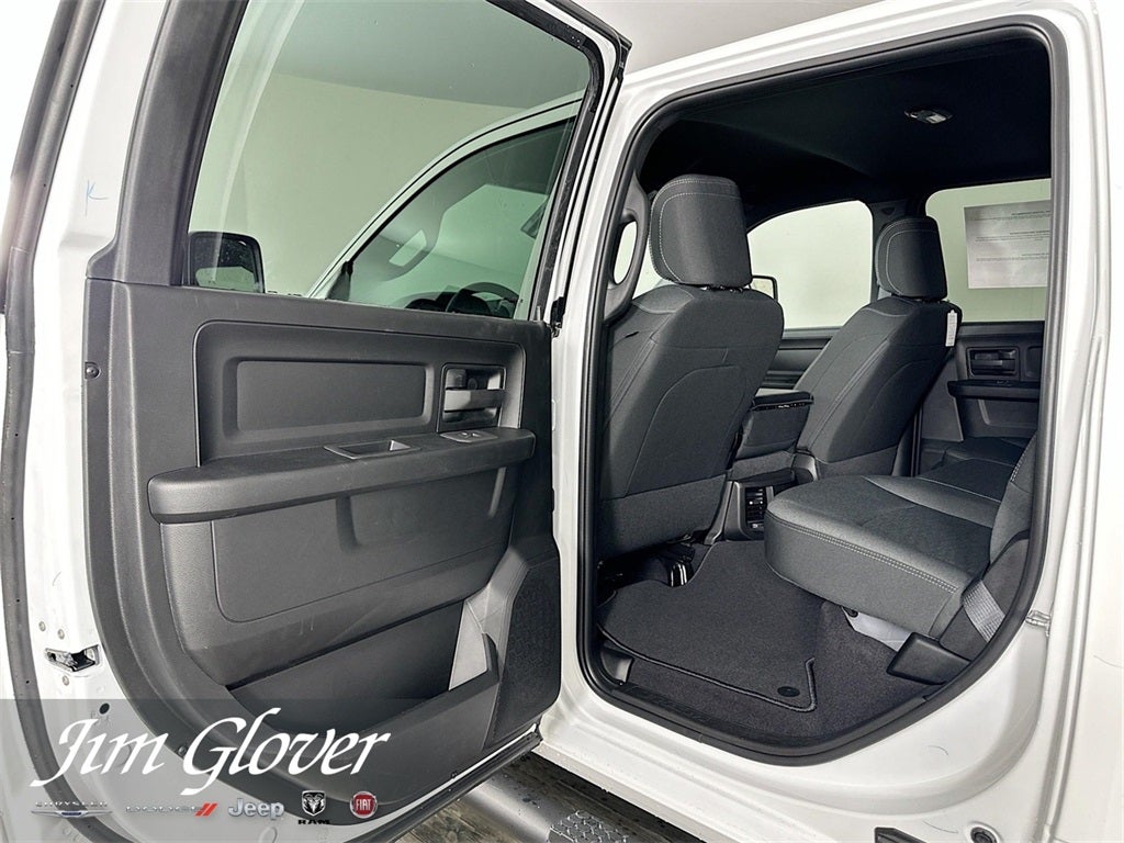 2026 RAM 2500 RAM 2500 BLACK EXPRESS CREW CAB 4X4 6'4' BOX