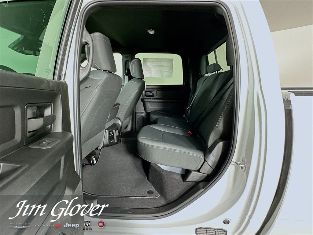 2026 RAM 2500 RAM 2500 BLACK EXPRESS CREW CAB 4X4 6'4' BOX