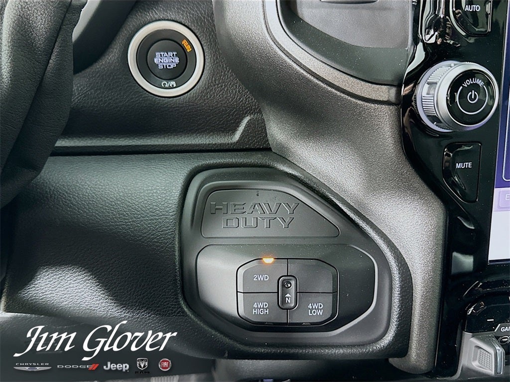 2026 RAM 2500 RAM 2500 BLACK EXPRESS CREW CAB 4X4 6'4' BOX