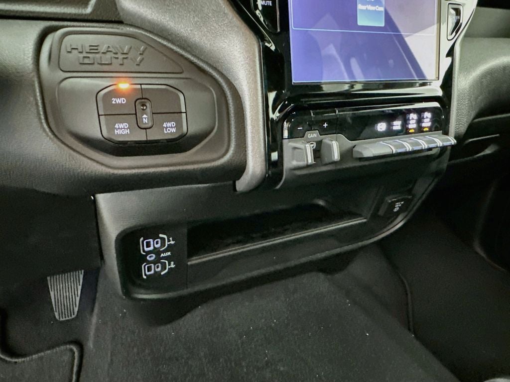 2026 RAM 2500 RAM 2500 TRADESMAN CREW CAB 4X4 6'4' BOX