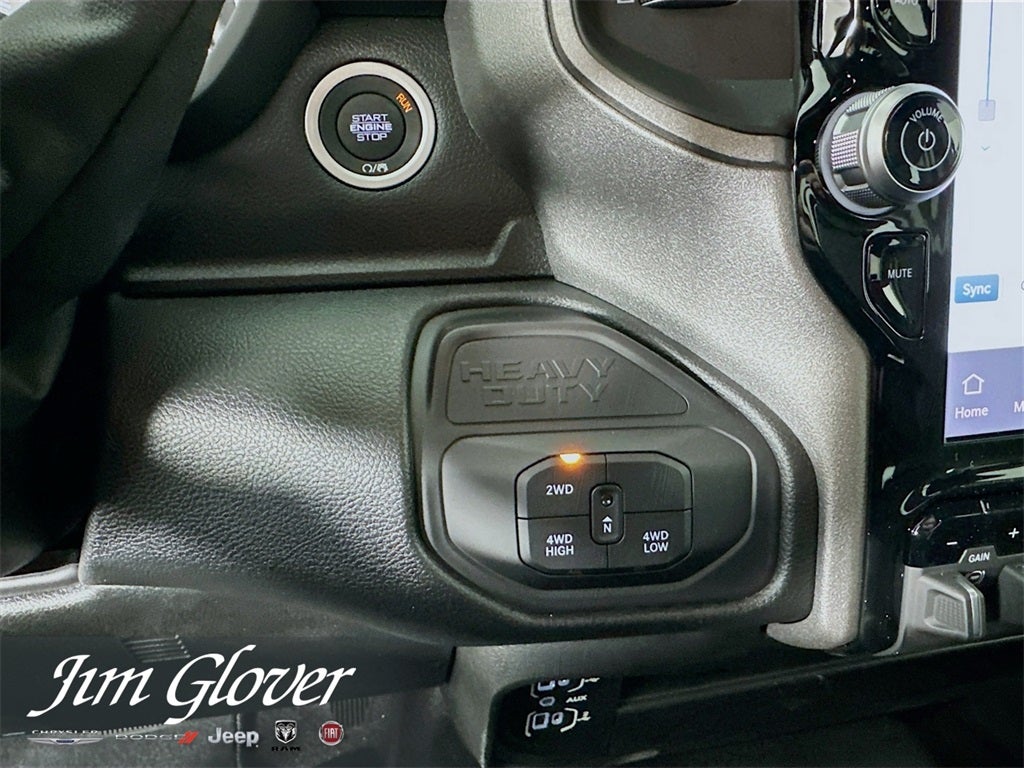 2026 RAM 2500 RAM 2500 TRADESMAN CREW CAB 4X4 6'4' BOX