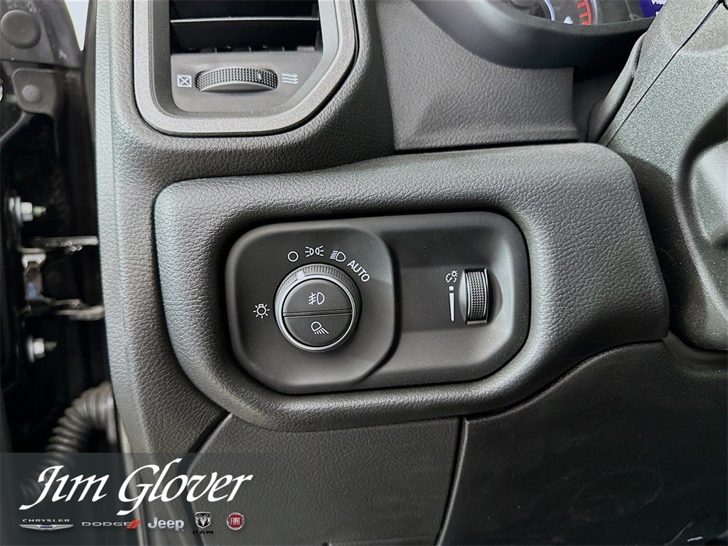 2026 RAM 2500 RAM 2500 TRADESMAN CREW CAB 4X4 6'4' BOX