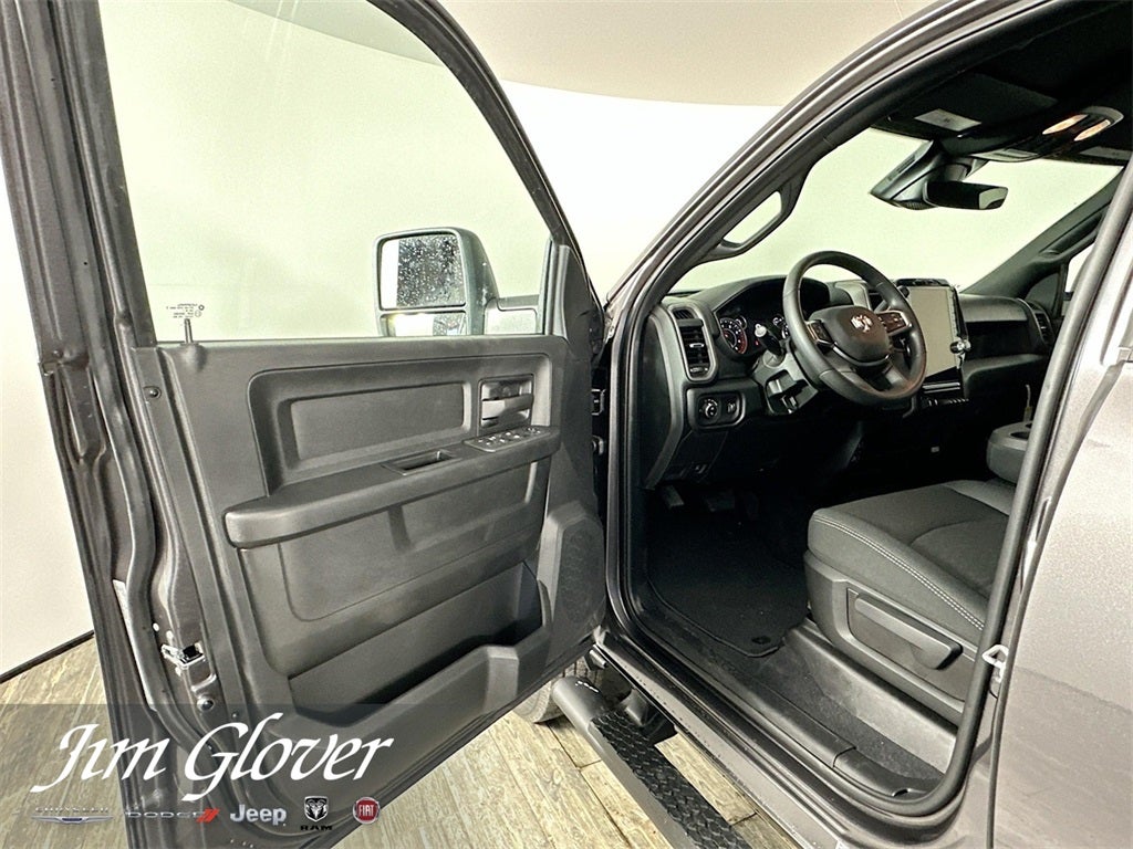 2026 RAM 2500 RAM 2500 TRADESMAN CREW CAB 4X4 6'4' BOX