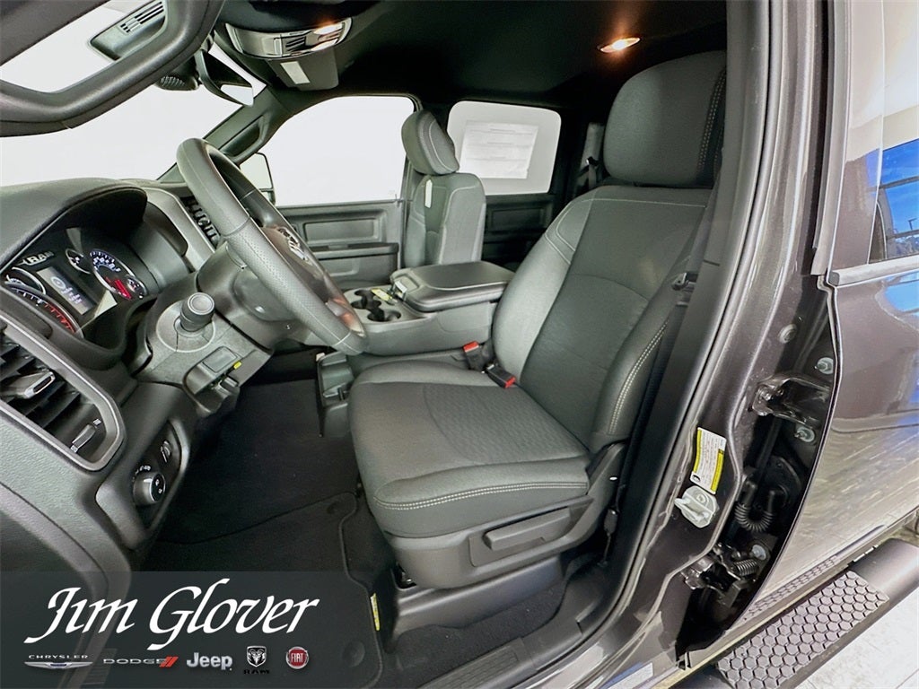 2026 RAM 2500 RAM 2500 TRADESMAN CREW CAB 4X4 6'4' BOX