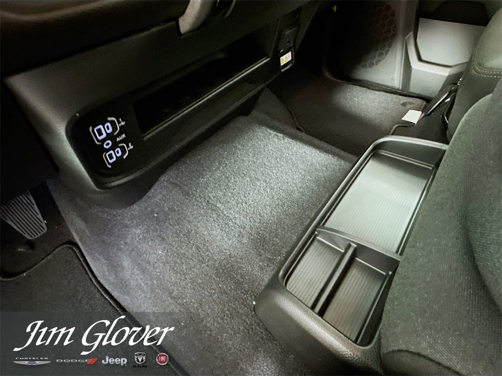 2026 RAM 2500 RAM 2500 TRADESMAN CREW CAB 4X4 6'4' BOX